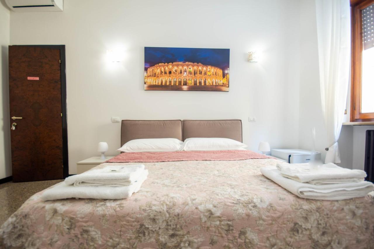 Residenza Bra Rooms ヴェローナ エクステリア 写真