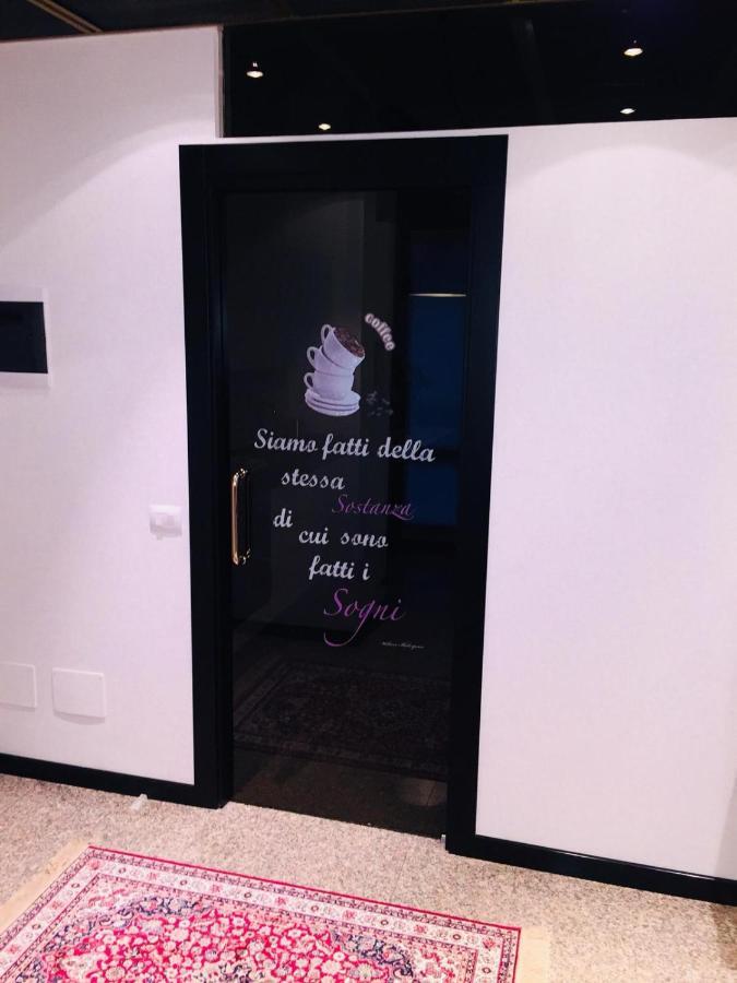 Residenza Bra Rooms ヴェローナ エクステリア 写真